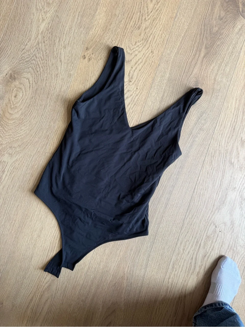Black Sleeveless Scoop Neck Thong Bodysuit Size L Stretch
